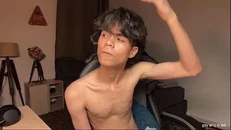 OopsAgain_ webcam model stream image