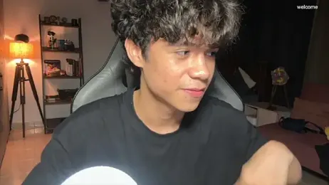 OopsAgain_ webcam model stream image