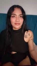 Alahiateen webcam model stream image