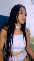 Alahiateen webcam model stream image