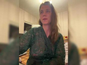 Dollye webcam model stream image