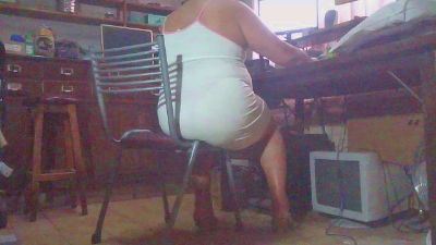 LunaTravsumi webcam model stream image