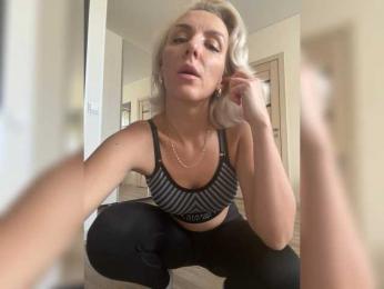 FemdomLadyMaria webcam model stream image