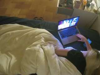 voyeurcam-julmodels-greybed-2 webcam model stream image