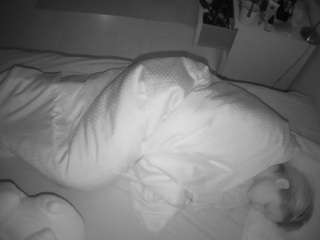 voyeurcam-julmodels-greybed-2 webcam model stream image