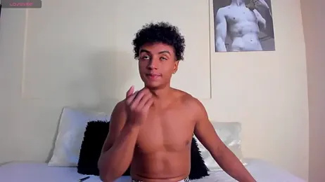 MagnusKing_ webcam model stream image