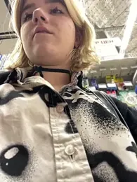 Cherry___Blossom webcam model stream image