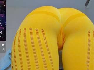 yummyass4u webcam model stream image