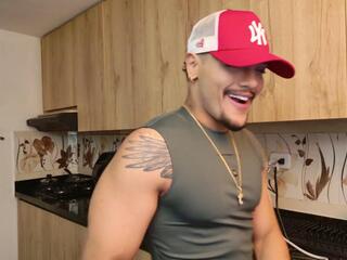 Colton White webcam model stream image