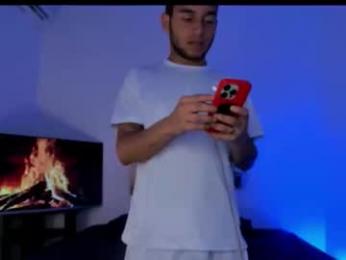 xxhoty0ung_boysxx webcam model stream image