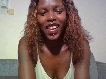 Mounchrie webcam bongacams model stream image