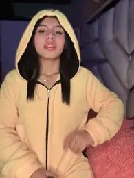 Laura-Khalifa webcam model stream image