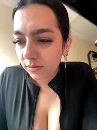 Nicollemays webcam model stream image