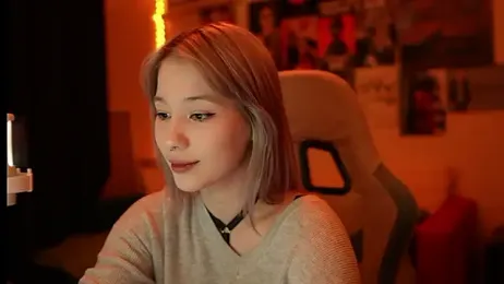 Traharaa webcam model stream image