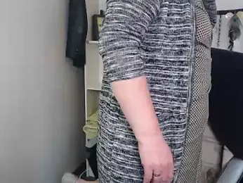 Adelewildx webcam stripchat model stream image