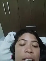 IndiaPozuda_ webcam model stream image