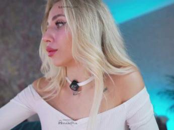 misstics_ webcam model stream image