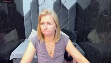 Annie_Light webcam model stream image