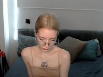 kvetapin webcam model stream image