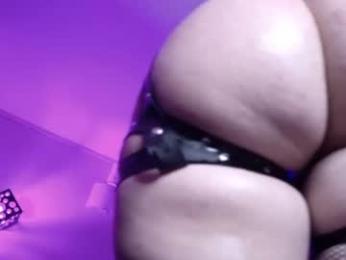 nikkyblush webcam model stream image