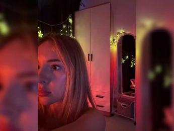 Nestyzz webcam model stream image