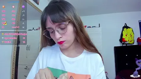 Lucyy-hess webcam stripchat model stream image