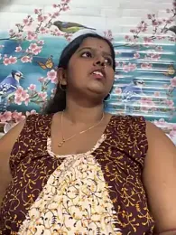 Beauty-queen webcam model stream image