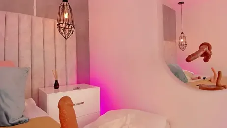 my_friends_mom webcam model stream image