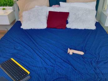 EmillyRogers webcam bongacams model stream image