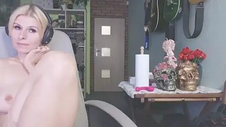 karmija webcam model stream image