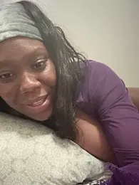 Topgyal____ webcam model stream image