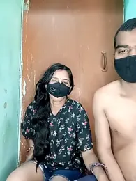 Suhani512 webcam model stream image