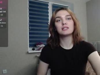 emiliarhodes webcam model stream image