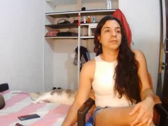 oh_tique webcam model stream image