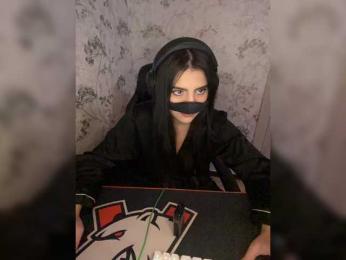 Aloeloea webcam model stream image