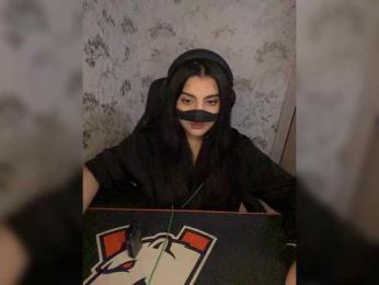 Aloeloea webcam model stream image