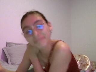 Alma Queen webcam model stream image