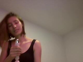 Alma Queen webcam model stream image