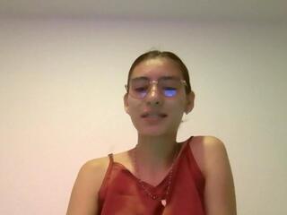 Alma Queen webcam model stream image