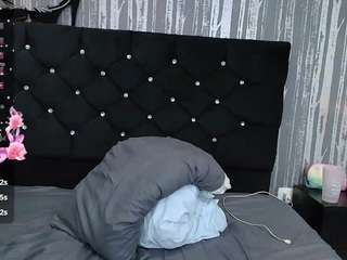 alicee-moonn webcam model stream image