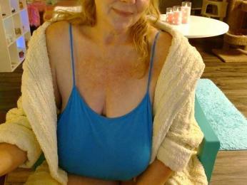 Kallie-Kiss webcam model stream image