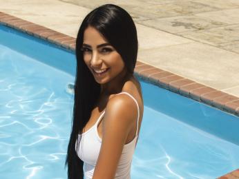 Gaenor webcam model stream image