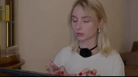 blondy_room webcam model stream image