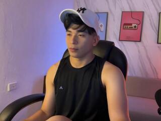 Ely Wild webcam model stream image