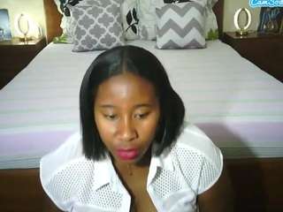 divinaqueen webcam model stream image