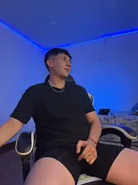 OLIVER_K webcam model stream image
