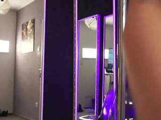 alexistexxas webcam model stream image