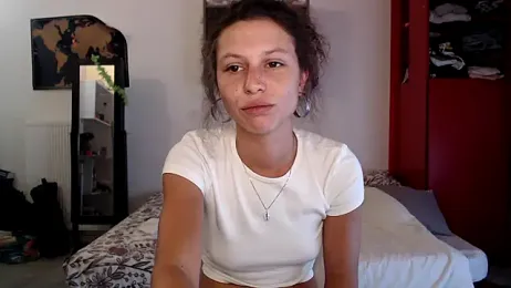 Lilou_cuute webcam model stream image