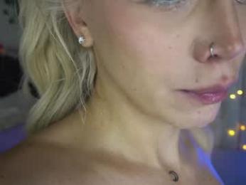 touch_me_if_you_can webcam model stream image