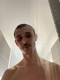 groschibre40100 webcam stripchat model stream image